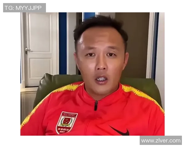 私生活自律的足球巨星们：他们如何保持场内外的高度专注与清晰心态